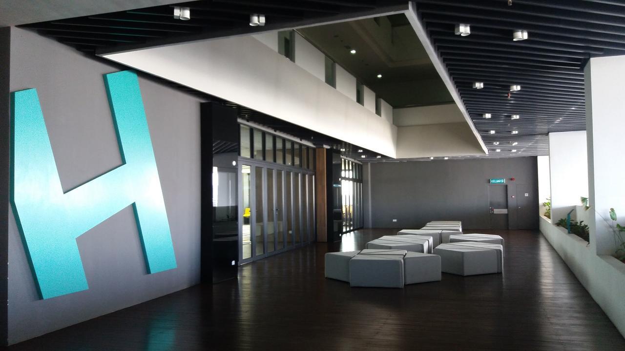 A Suites - Atria Sofo Suites Petaling Jaya Buitenkant foto